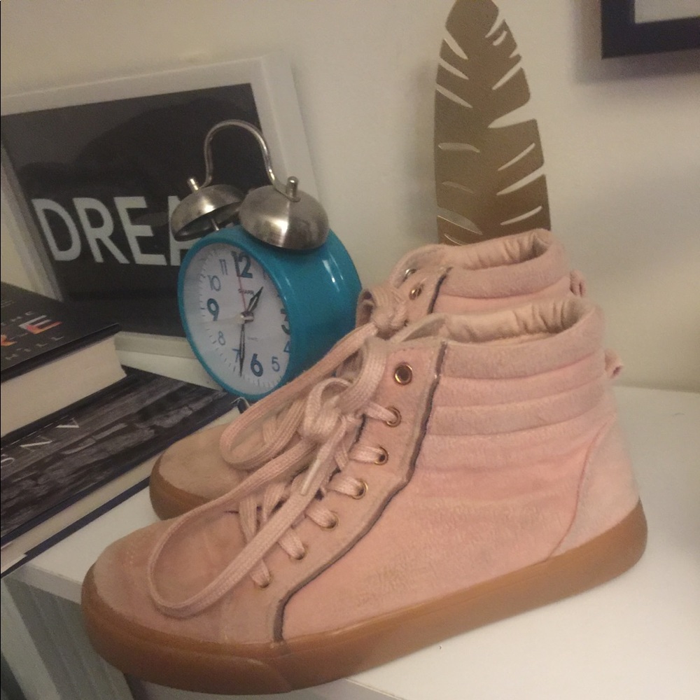 Don’t remember the brand (size 4)